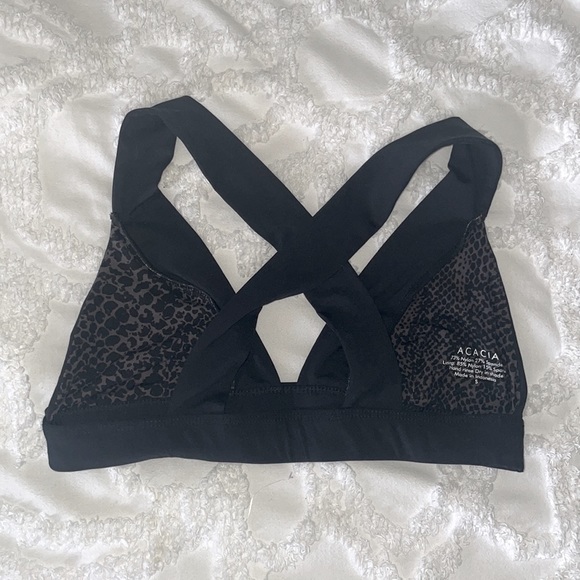 ACACIA black top - Picture 2 of 3